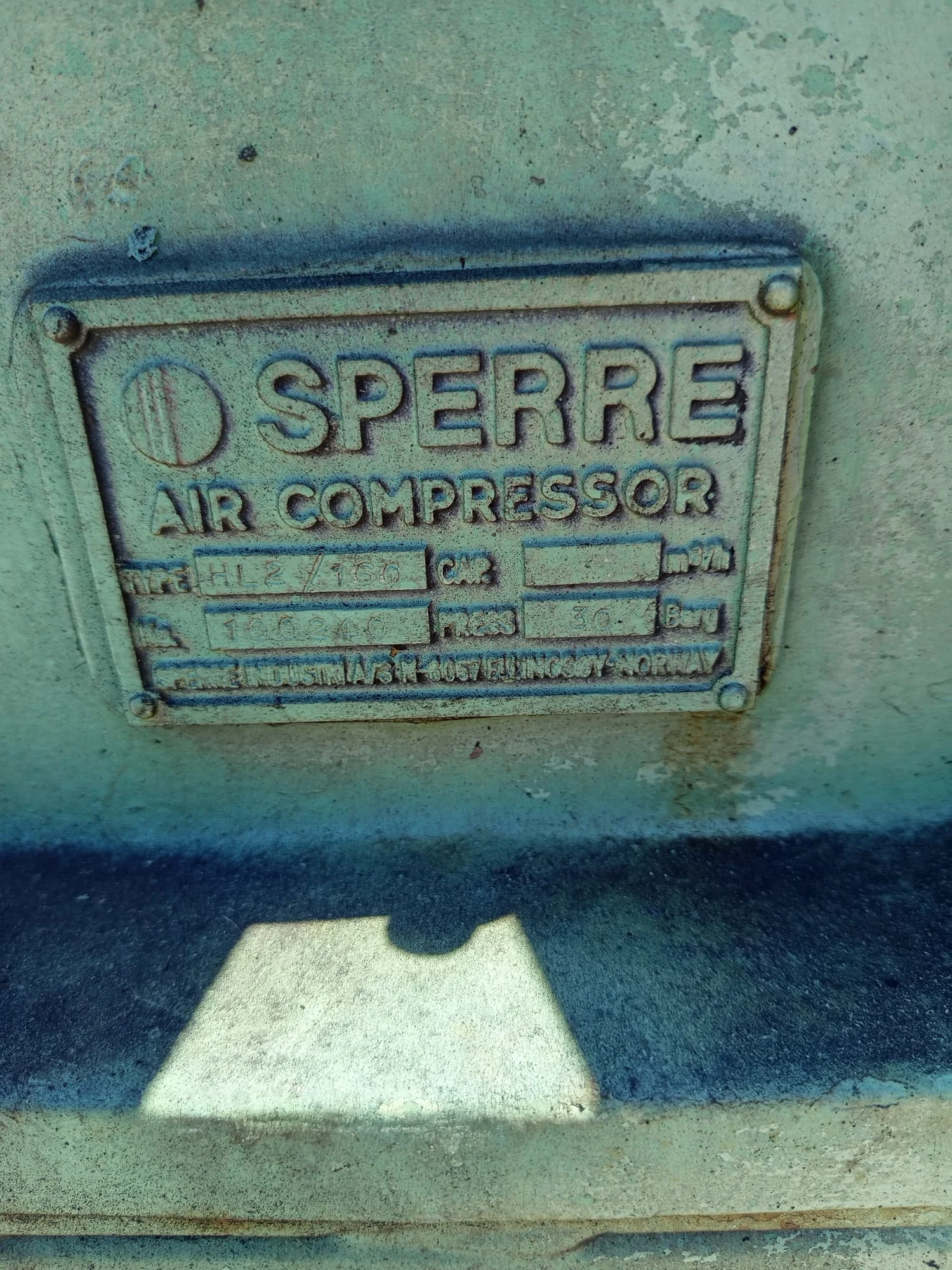 Sperre HL2/160 Air Compressor 2